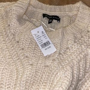 Brand new Kendall & Kylie sweater